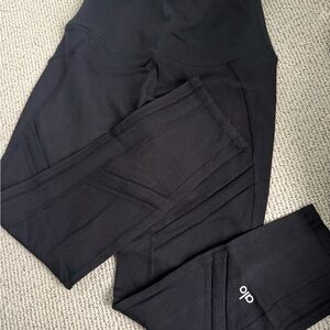 ALO Yoga Mesh Cropped Leggings